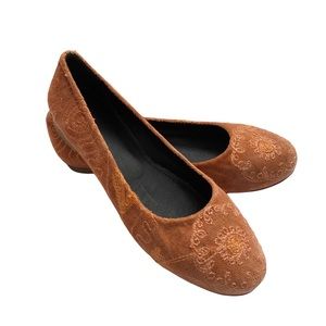New Artemis Handmade Ombré Pumpkin Velvet Embroidered Flats 39